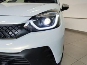 Honda Fit 1.5 Hybrid e.HEV - Image 11