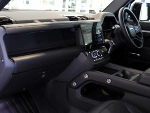 Land Rover Defender 110 P425 X-Dynamic HSE - Image 17