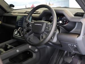 Land Rover Defender 110 P425 X-Dynamic HSE - Image 27
