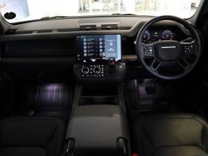 Land Rover Defender 110 P425 X-Dynamic HSE - Image 8