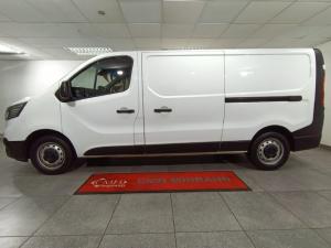 Renault Trafic 2.0dCi panel van - Image 2