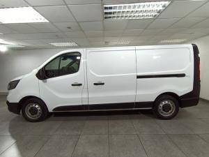 Renault Trafic 2.0dCi panel van - Image 2