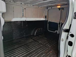 Renault Trafic 2.0dCi panel van - Image 6