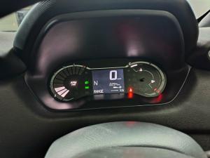 Nissan Magnite 1.0 Visia auto - Image 16