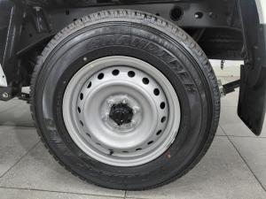 Nissan Navara 2.5DDTi single cab XE - Image 11