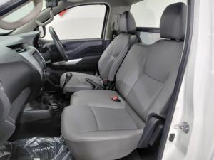 Nissan Navara 2.5DDTi single cab XE - Image 6