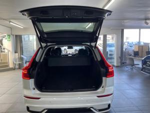 Volvo XC60 B5 AWD Ultimate Dark - Image 5