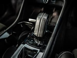 Volvo XC40 T3 R-Design auto - Image 16