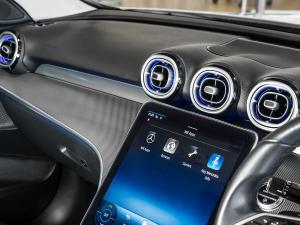 Mercedes-Benz C-Class C220d Avantgarde - Image 17