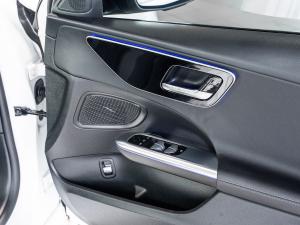 Mercedes-Benz C-Class C220d Avantgarde - Image 21