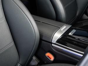 Mercedes-Benz C-Class C220d Avantgarde - Image 23