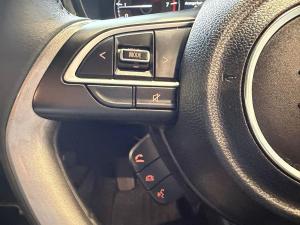 Suzuki Baleno 1.5 GLX auto - Image 10
