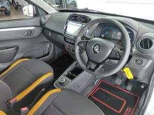 Renault Kwid 1.0 Climber auto - Image 11
