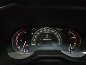 Toyota RAV4 2.0 VX - Image 21