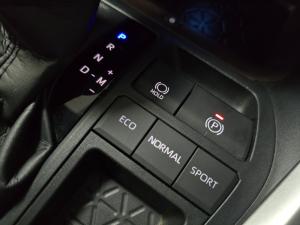 Toyota RAV4 2.0 VX - Image 24