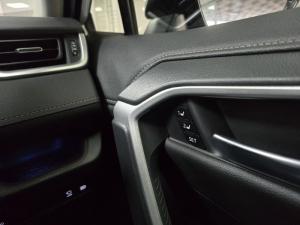Toyota RAV4 2.0 VX - Image 29