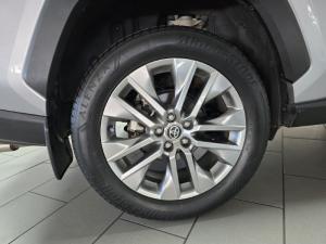 Toyota RAV4 2.0 VX - Image 7