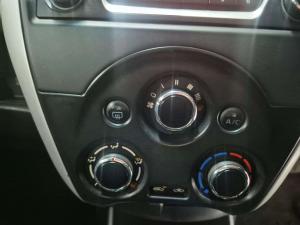 Nissan Almera 1.5 Acenta automatic - Image 17