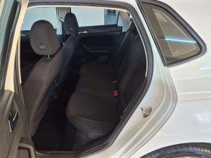 Volkswagen Polo 1.0 TSI Comfortline DSG - Image 11