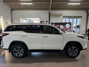 Toyota Fortuner 2.8GD-6 4X4 automatic - Image 6