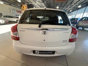 Toyota Etios hatch 1.5 Sprint - Image 5