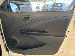 Toyota Etios hatch 1.5 Sprint - Image 23