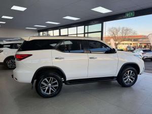 Toyota Fortuner 2.8GD-6 Epic automatic - Image 5