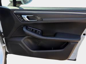 Porsche Macan Macan - Image 22