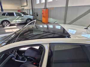 Volkswagen Polo hatch 1.0TSI Life manual - Image 25