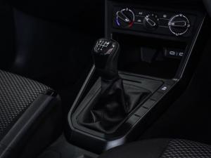 Volkswagen Polo hatch 1.0TSI - Image 21
