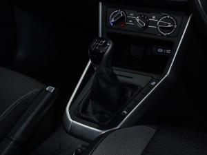 Volkswagen Polo hatch 1.0TSI Life manual - Image 22