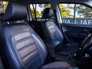 Volkswagen Amarok 2.0BiTDI double cab Highline auto - Image 10