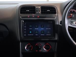 Volkswagen Polo Vivo hatch 1.4 Life - Image 10