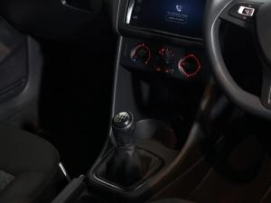 Volkswagen Polo Vivo hatch 1.4 Life - Image 13