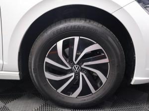 Volkswagen Polo hatch 1.0TSI Life auto - Image 10