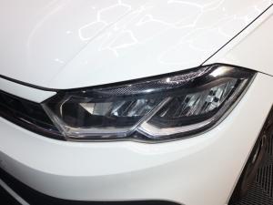 Volkswagen Polo hatch 1.0TSI Life auto - Image 9