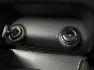 Toyota Starlet 1.5 Xi - Image 9