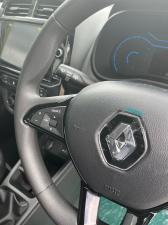Renault Kwid 1.0 Techno manual - Image 9