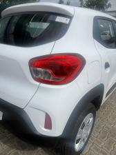 Renault Kwid 1.0 Techno manual - Image 6