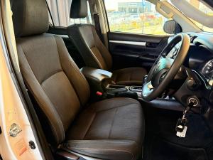 Toyota Hilux 2.4GD-6 double cab Raider auto - Image 15
