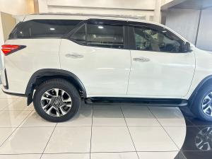 Toyota Fortuner 2.8GD-6 48V VX - Image 8