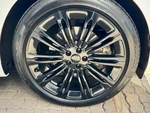 Land Rover Range Rover Sport D350 Dynamic HSE - Image 12
