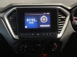 Isuzu D-Max 1.9TD double cab LS auto - Image 13