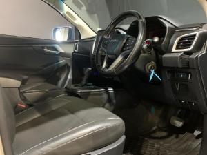 Isuzu D-Max 1.9TD double cab LS auto - Image 14