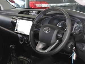 Toyota Hilux 2.4GD-6 single cab Raider manual - Image 15