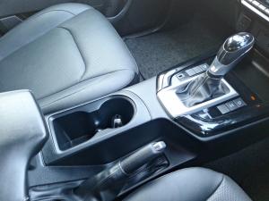 Isuzu D-Max 3.0TD double cab V-Cross - Image 12