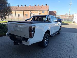 Isuzu D-Max 3.0TD Extended cab LSE - Image 2