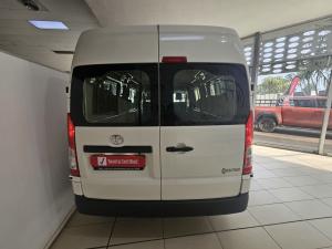 Toyota Quantum 2.8 SLWB panel van - Image 5