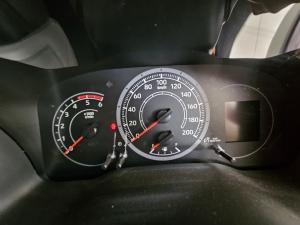 Toyota Quantum 2.8 SLWB panel van - Image 9