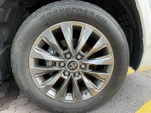 Toyota Land Cruiser 300 3.3D ZX - Image 9